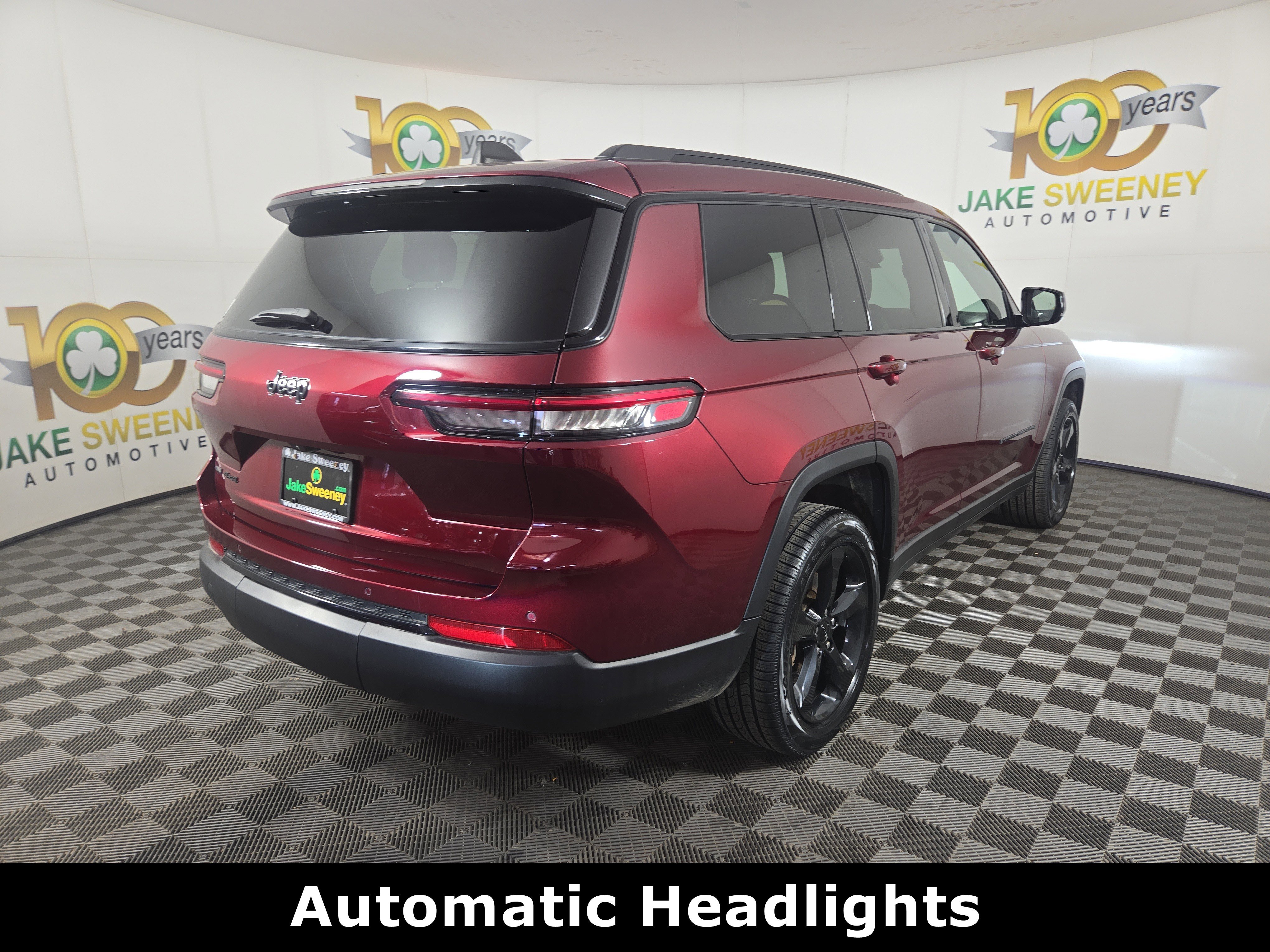 Used 2023 Jeep Grand Cherokee L Laredo AWD/4WD image 9