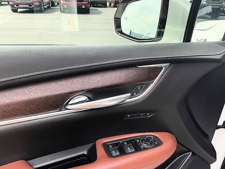 Used 2021 Cadillac XT5 Premium Luxury AWD/4WD image 12