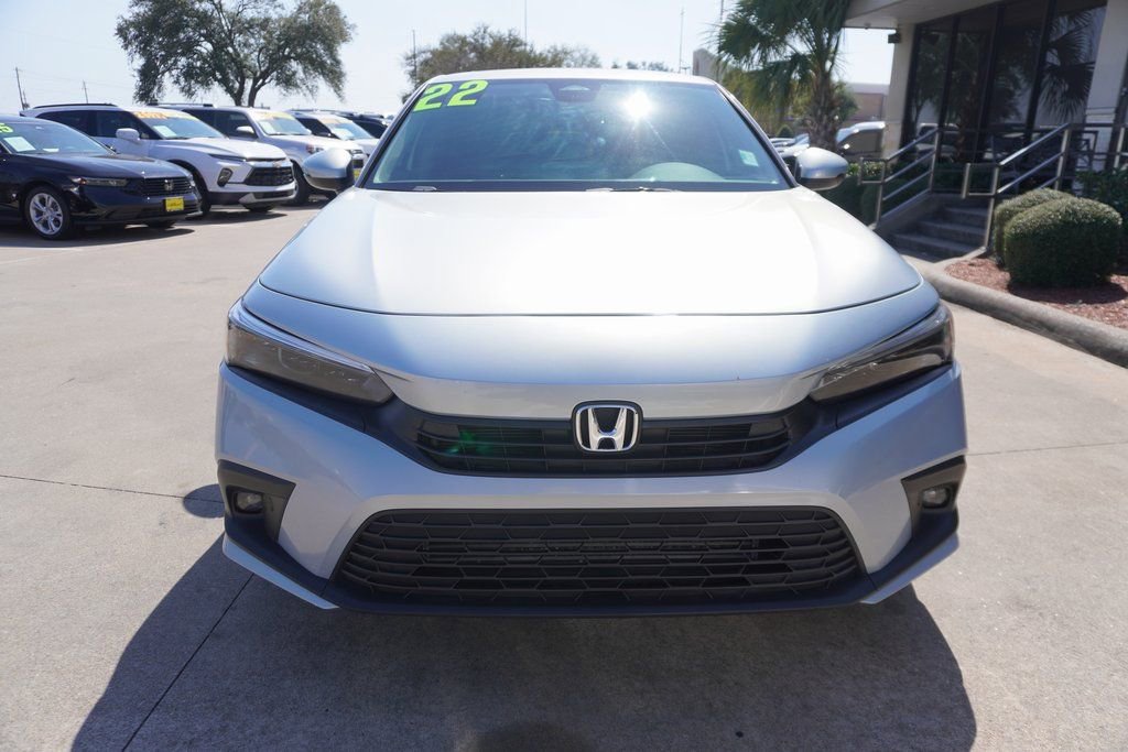 Used 2022 Honda Civic Touring image 2