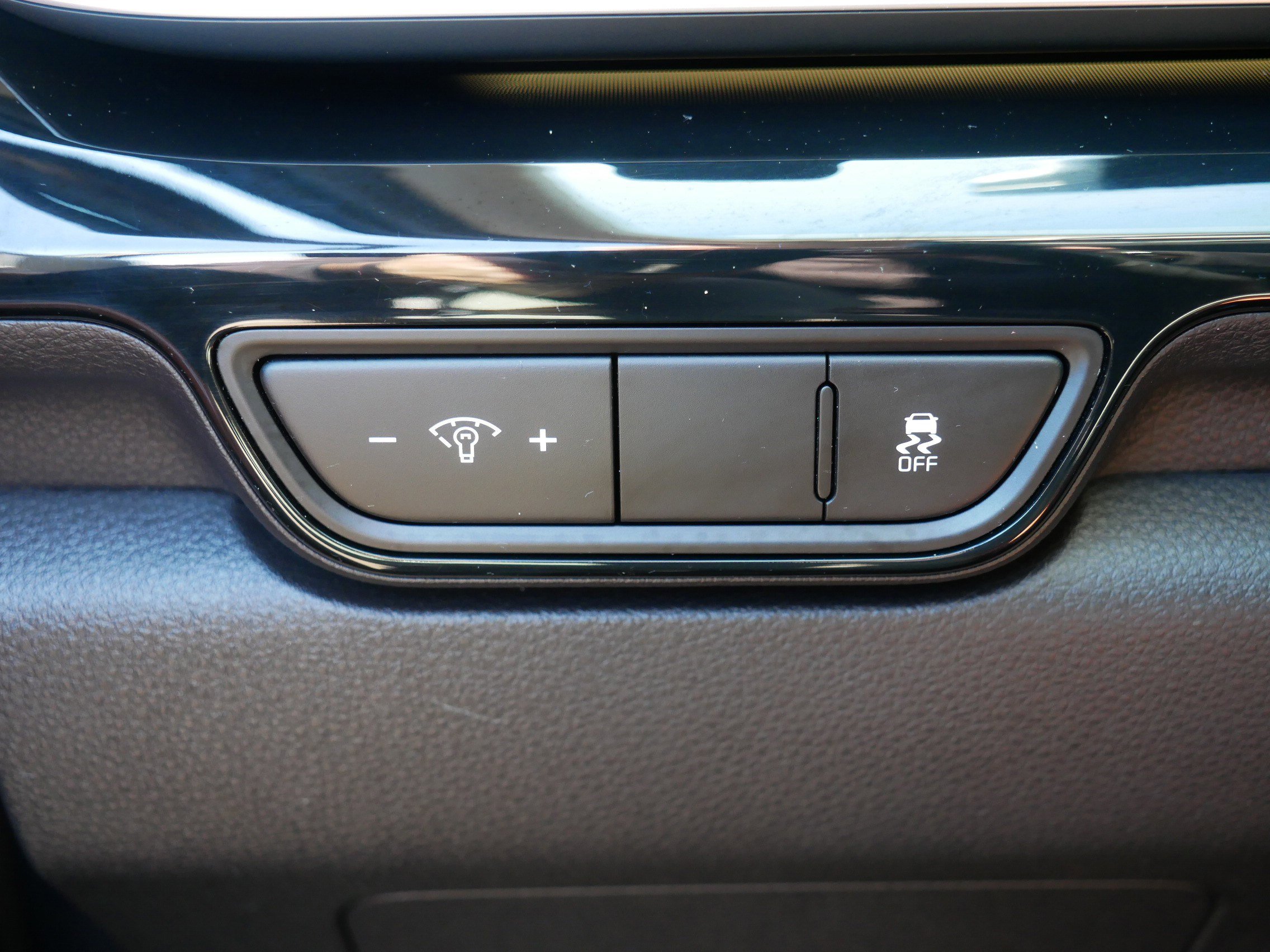 Used 2025 Kia Carnival SX Prestige image 26