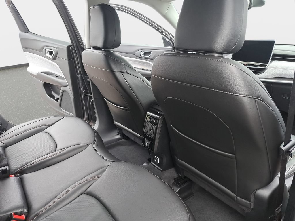 Certified 2022 Jeep Compass Latitude AWD/4WD image 12