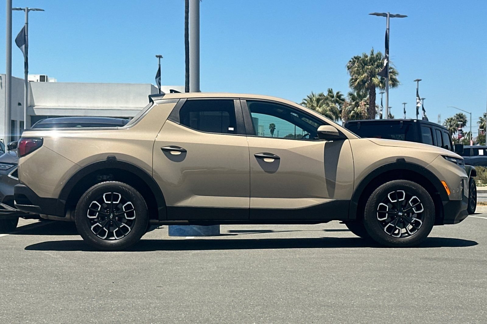 Used 2024 Hyundai Santa Cruz SEL FWD image 3