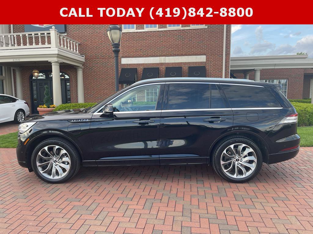 Used 2021 Lincoln Aviator Grand Touring w/ Equipment Group 302A AWD/4WD image 10