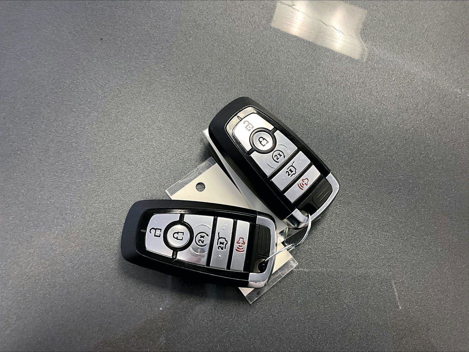 Used 2023 Ford Explorer XLT w/ Equipment Group 202A image 9