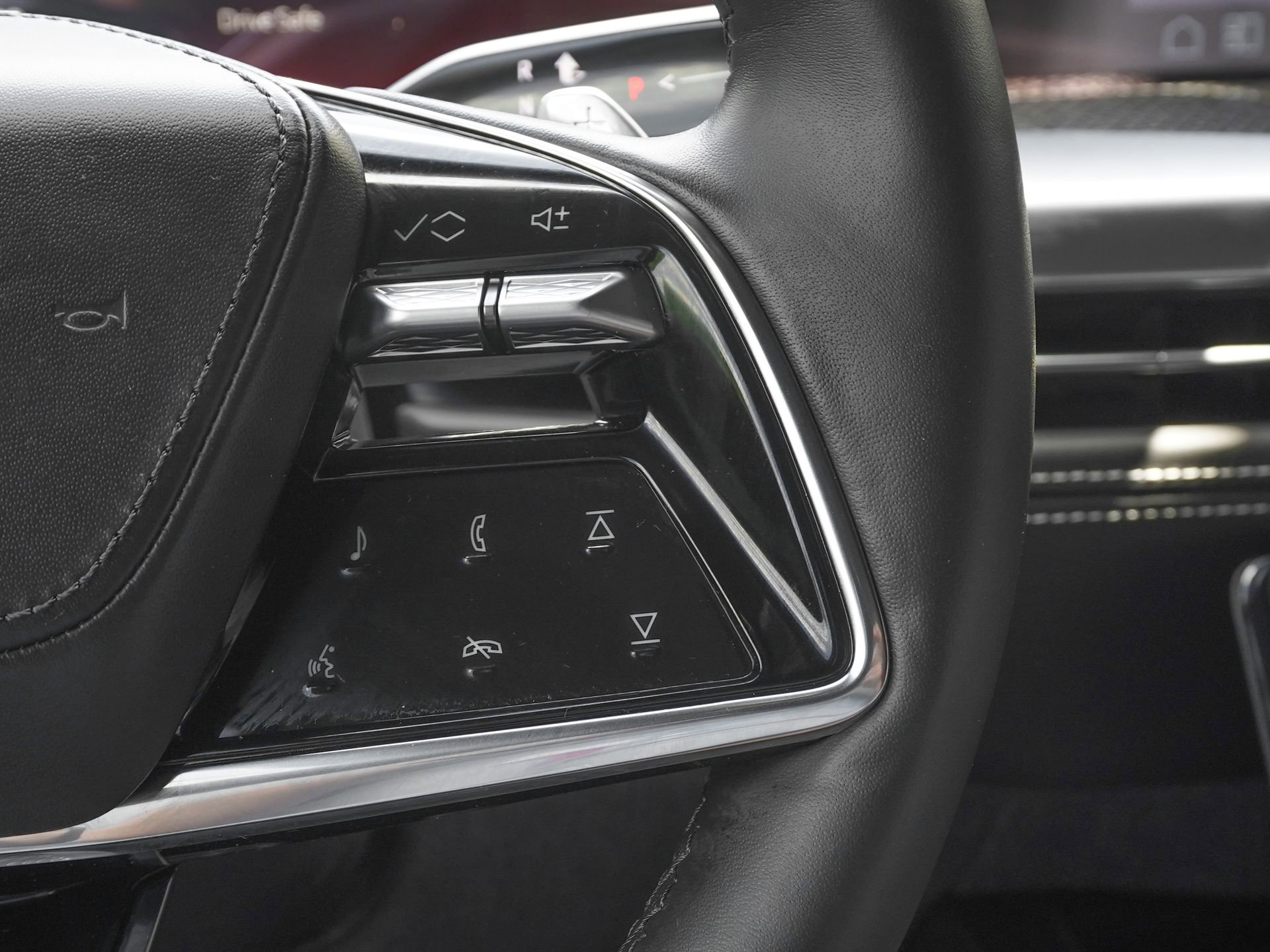 Used 2026 Cadillac Escalade V w/ LPO, ONYX Package image 22