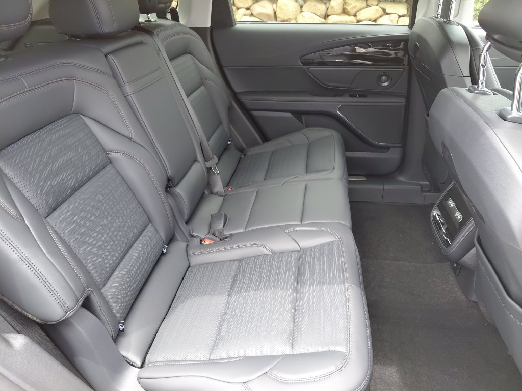 New 2026 Lincoln Nautilus Reserve w/ Jet Appearance Package AWD/4WD image 35