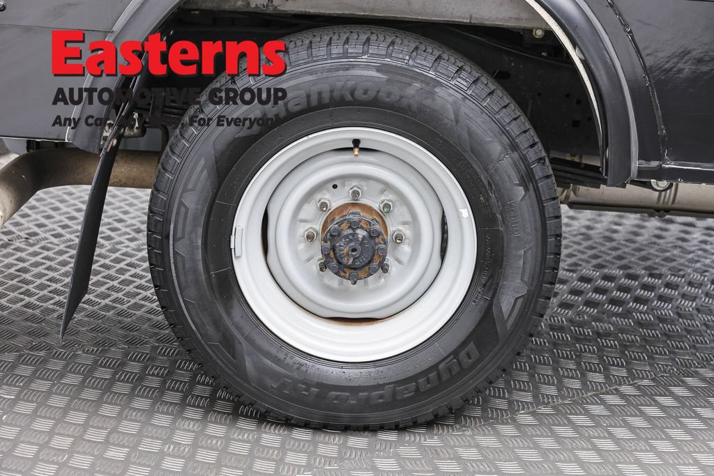 Used 2023 Ford E-350 and Econoline 350 Super Duty w/ Power Windows & Locks Group RWD image 8