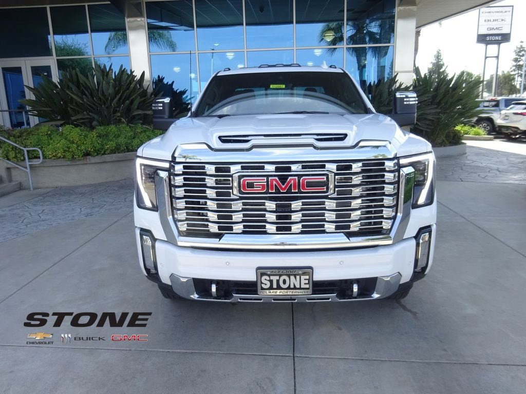New 2026 GMC Sierra 3500 Denali w/ Denali Reserve Package AWD/4WD image 2