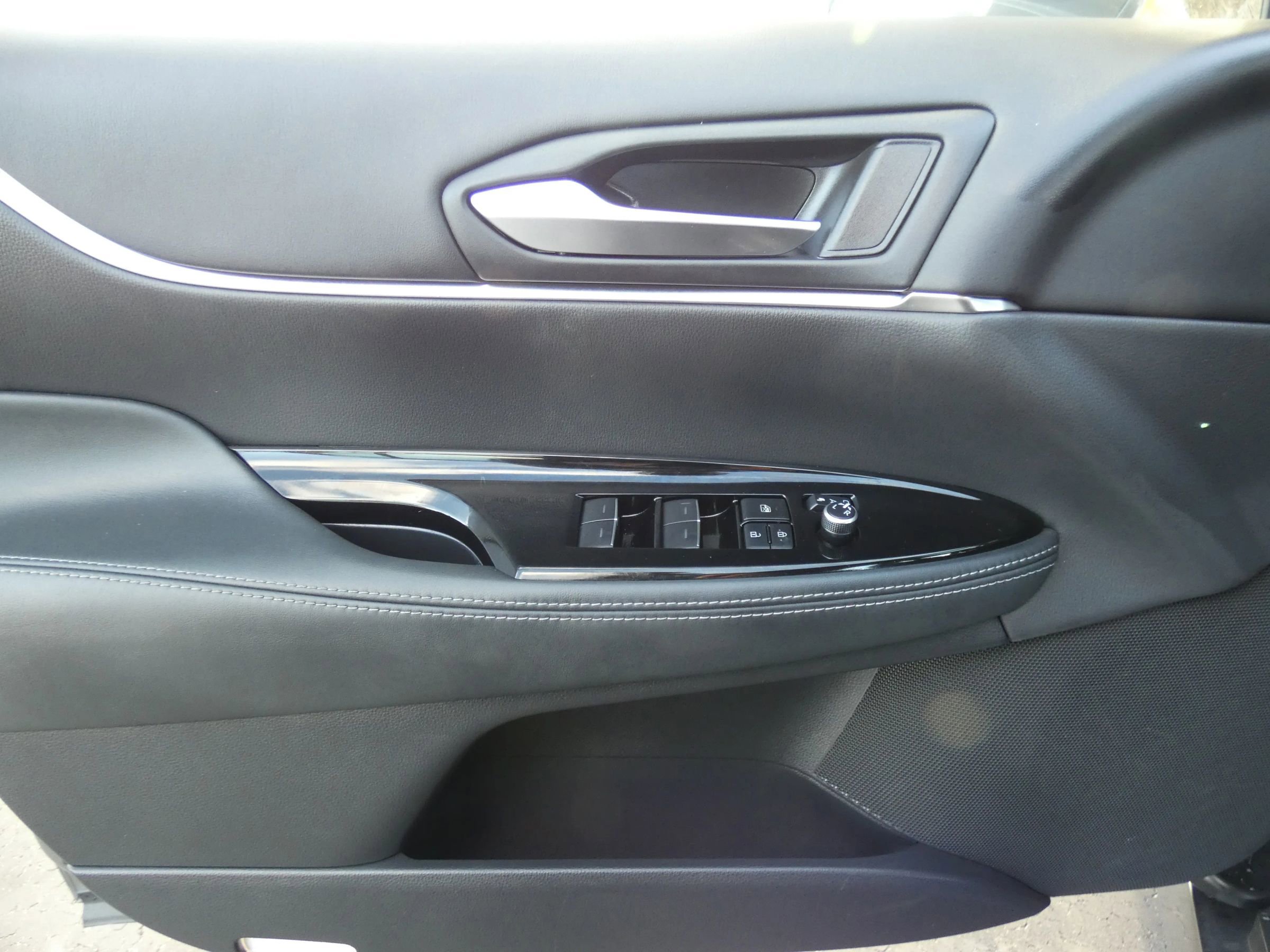 Used 2023 Toyota Mirai XLE Sedan 4D image 37