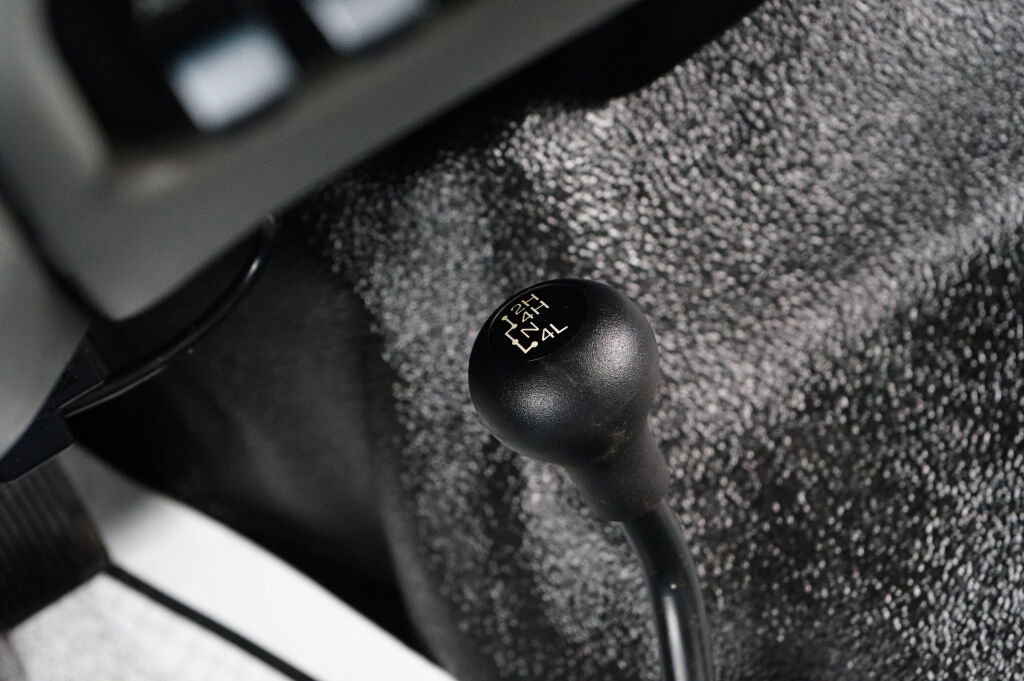 Used 2005 Ford F350 XL image 16