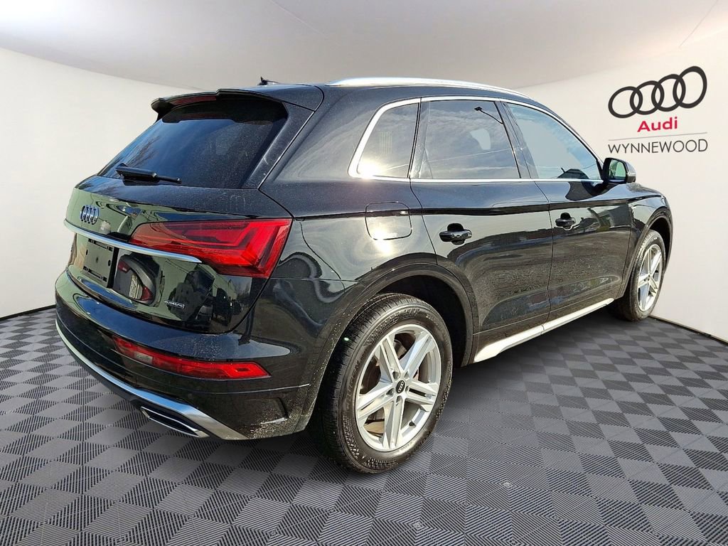 Used 2021 Audi Q5 e Premium w/ Convenience Package image 6