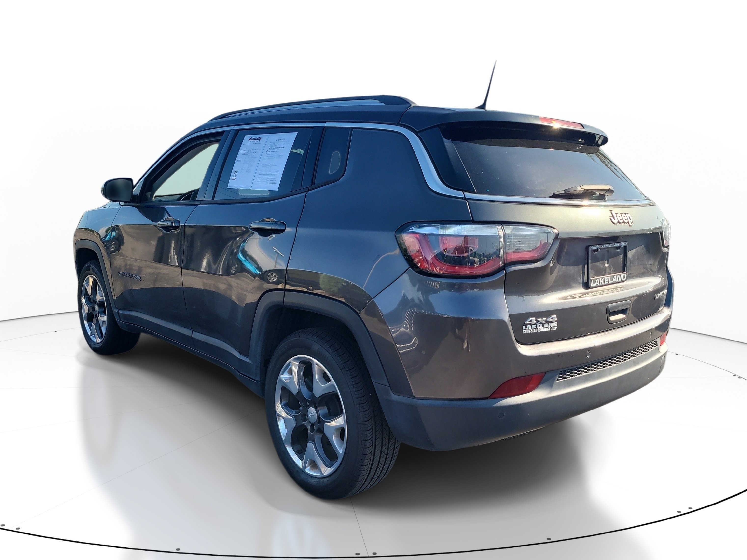 Used 2018 Jeep Compass Limited w/ Navigation Group AWD/4WD image 6