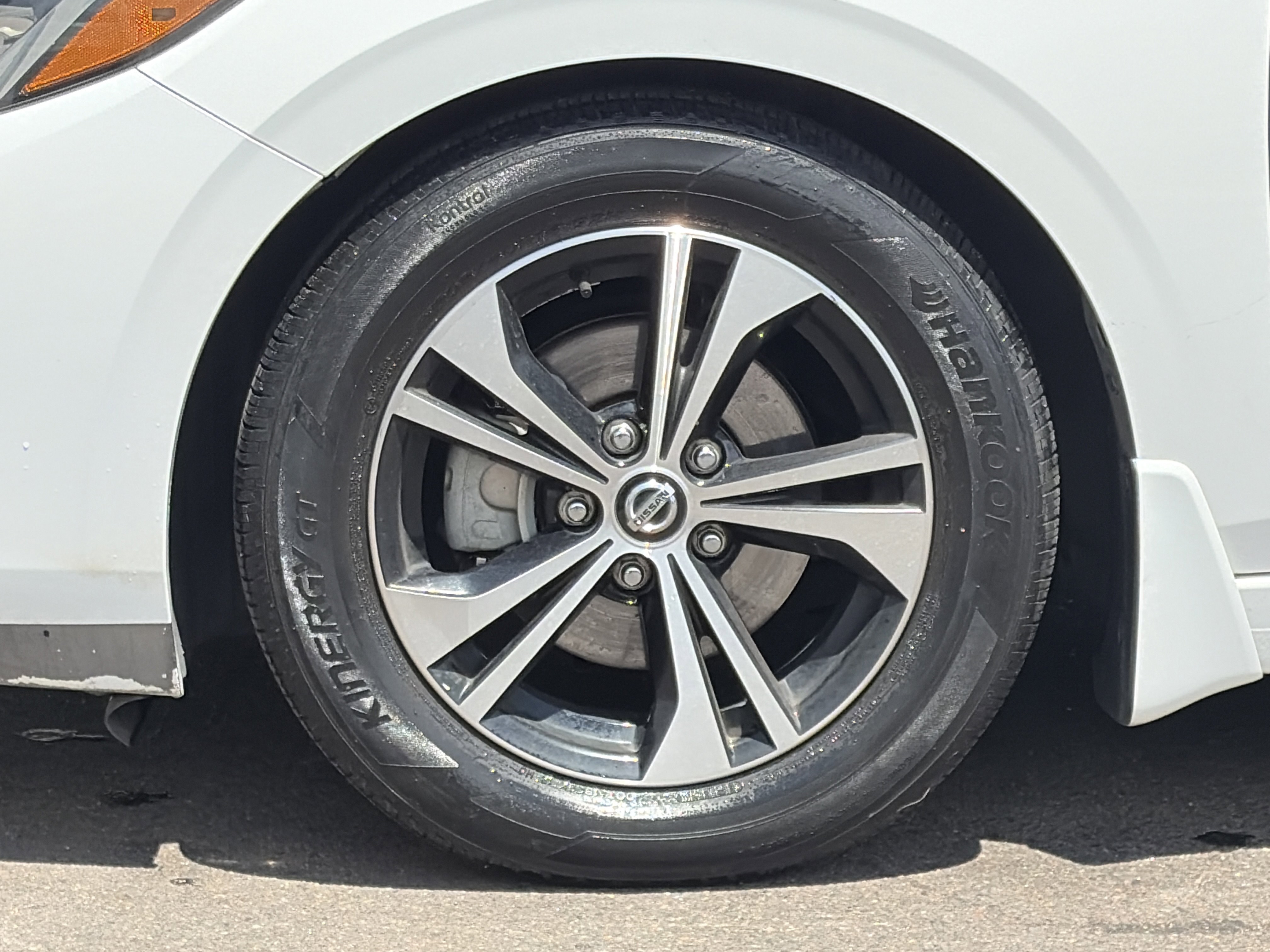 Used 2020 Nissan Sentra SV FWD image 13