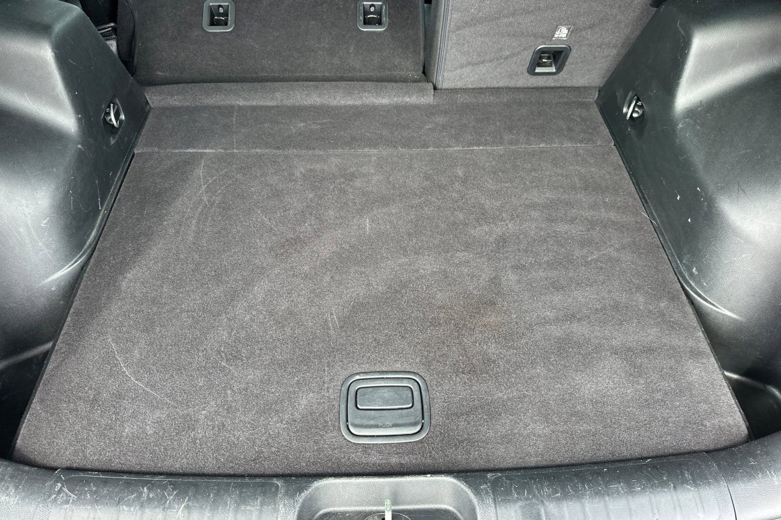 Used 2020 Jeep Cherokee Latitude Plus image 16