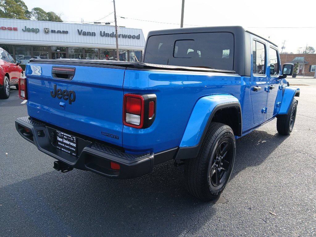 Used 2021 Jeep Gladiator Sport image 3