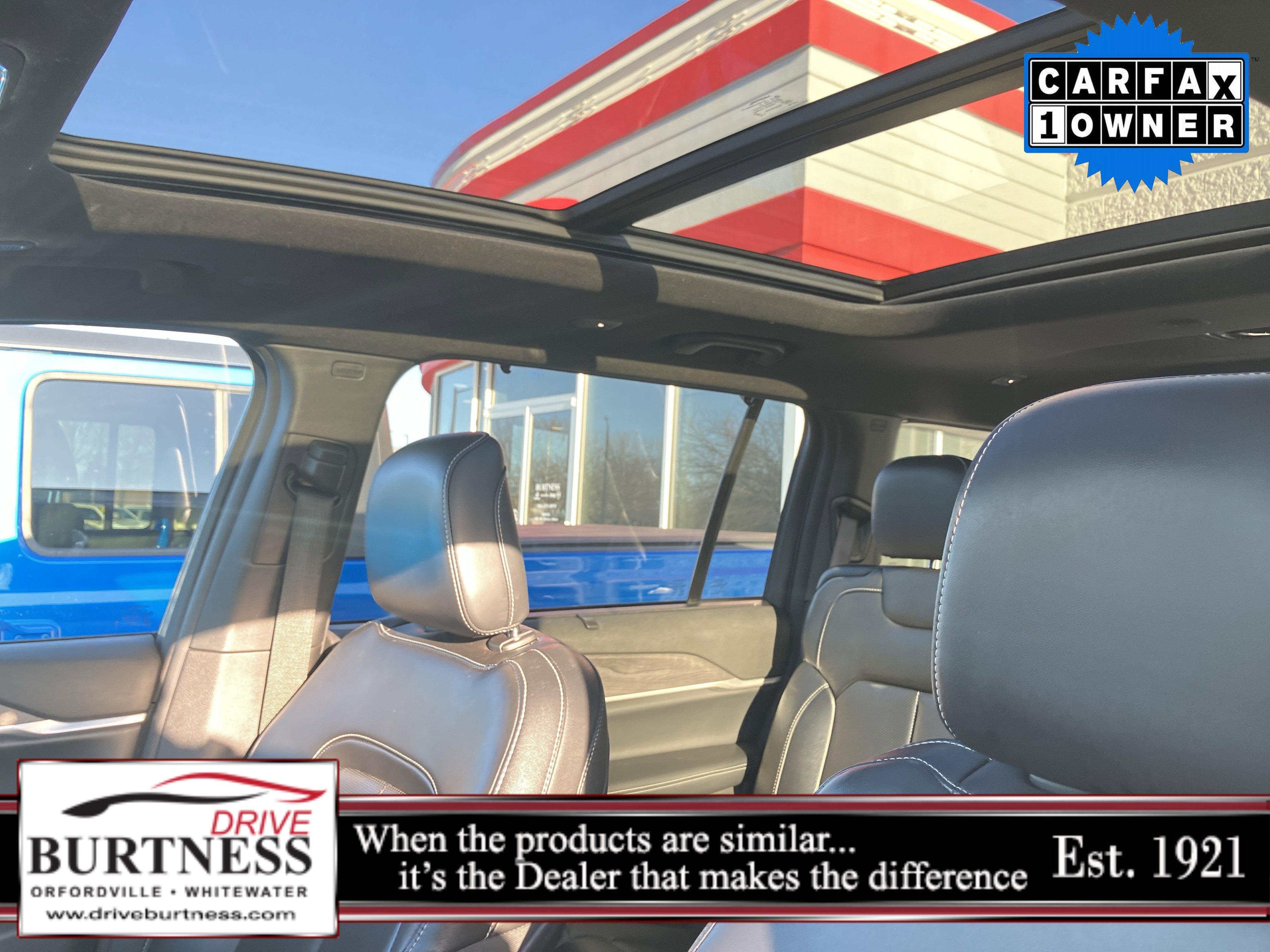 Used 2024 Jeep Grand Cherokee L Limited w/ Luxury Tech Group II image 11