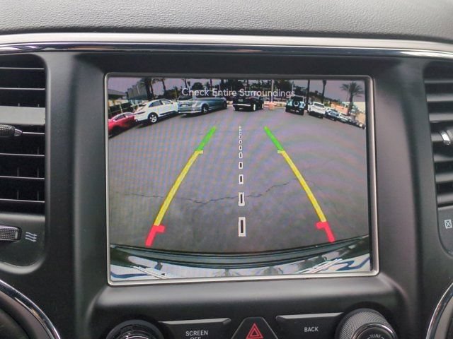 Used 2017 Jeep Grand Cherokee Altitude AWD/4WD image 21