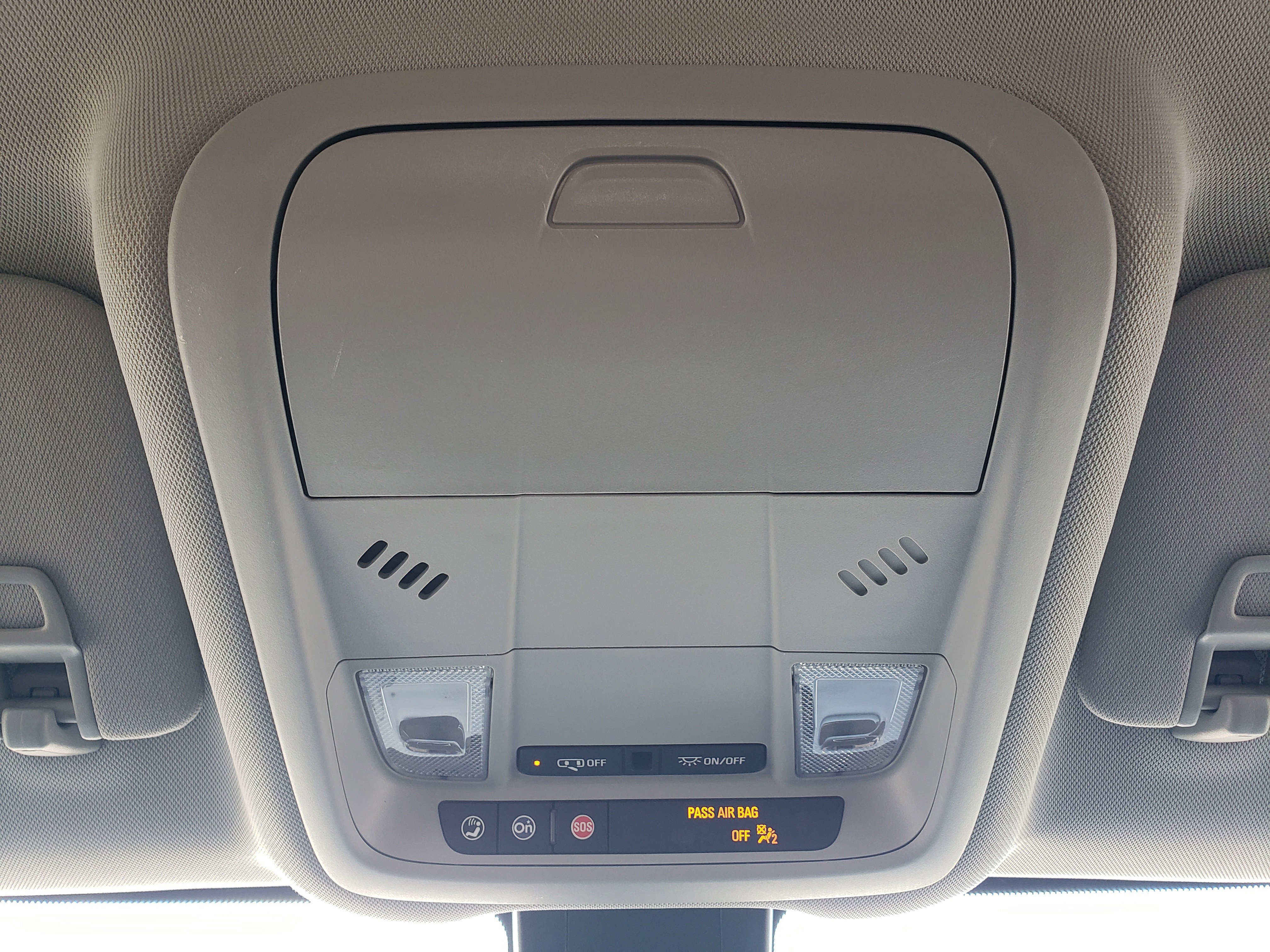 Used 2022 Chevrolet Equinox LT w/ Driver Convenience Package image 24