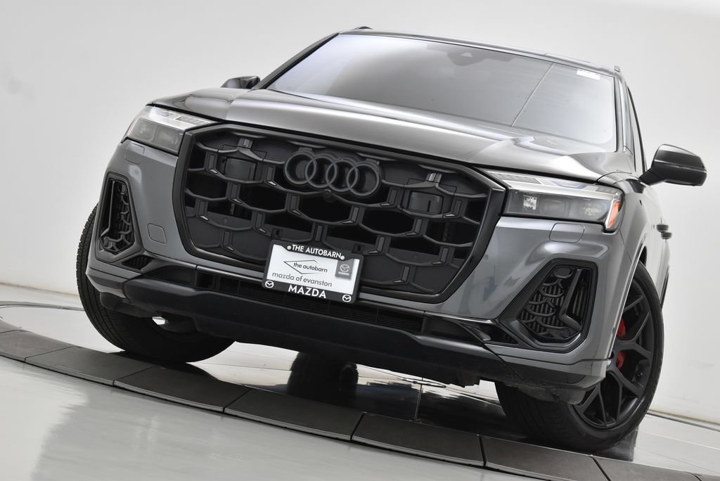 Used 2025 Audi SQ7 Prestige AWD/4WD image 8