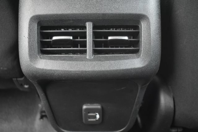 Used 2019 Chevrolet Equinox LT AWD/4WD image 36