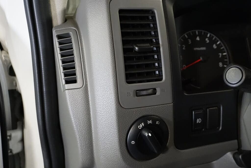 Used 2019 Nissan NV 3500 SL RWD image 12