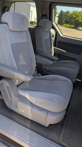 Used 2004 Ford Freestar SEL FWD image 17