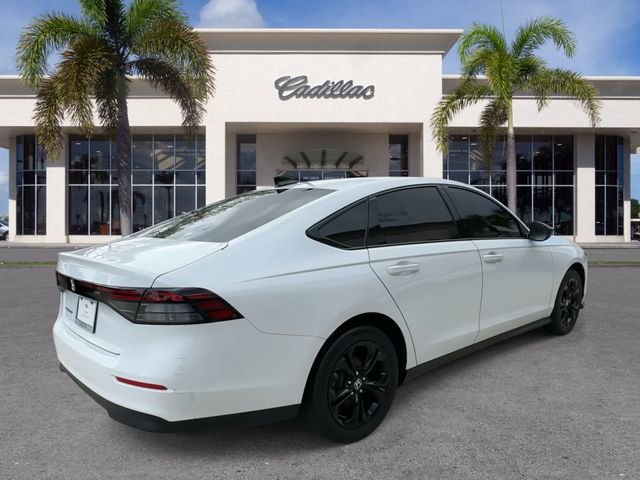 Used 2025 Honda Accord SE image 14