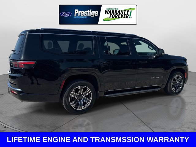 Used 2024 Jeep Wagoneer L Series II RWD image 4