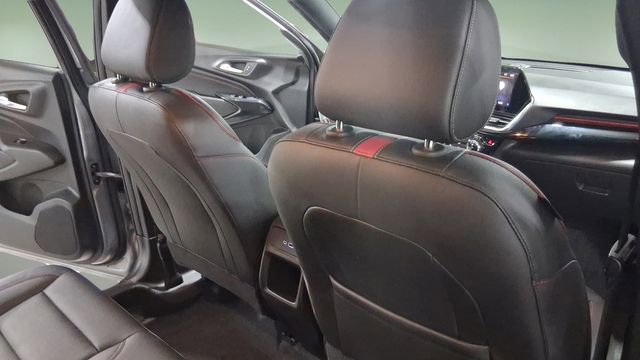 Used 2025 Chevrolet Trax RS w/ Driver Confidence Package FWD image 16