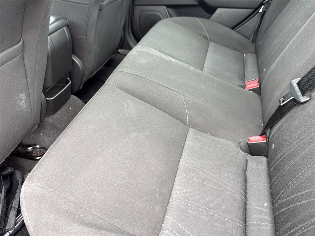 Used 2015 Ford Focus SE FWD image 9