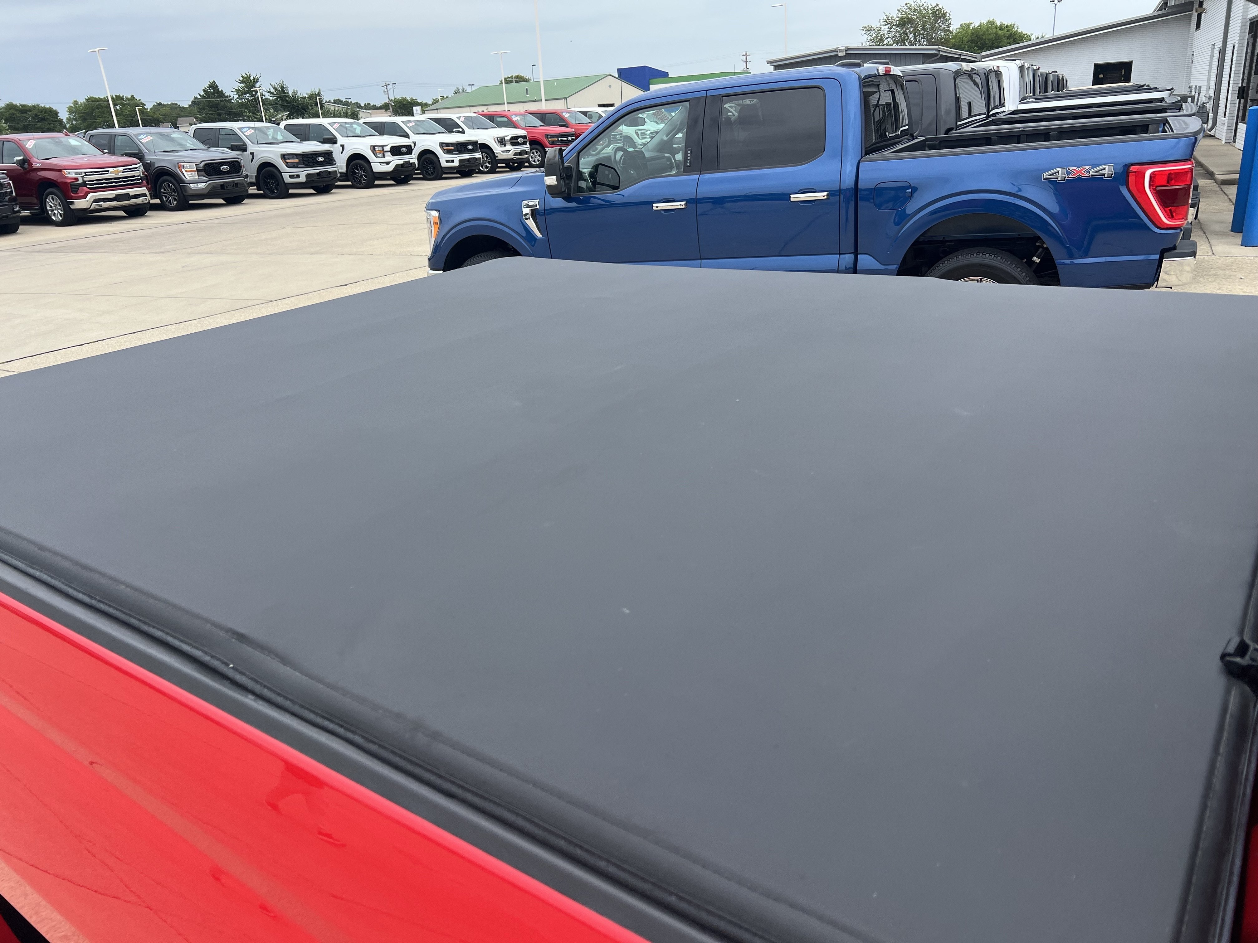Used 2016 Chevrolet Silverado 1500 LTZ w/ LTZ Plus Package AWD/4WD image 8