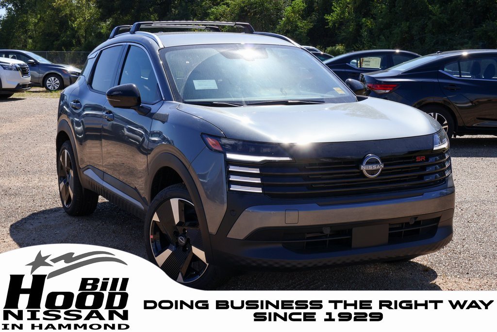 New 2026 Nissan Kicks SR w/ Cold Weather Package