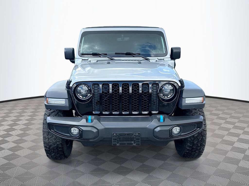 Used 2023 Jeep Wrangler Unlimited w/ Sun & Screen Package AWD/4WD image 2