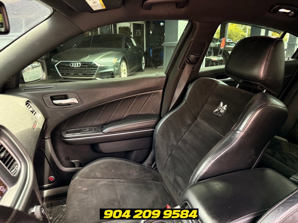 Used 2017 Dodge Charger R/T Scat Pack w/ Beats Audio Group RWD image 27