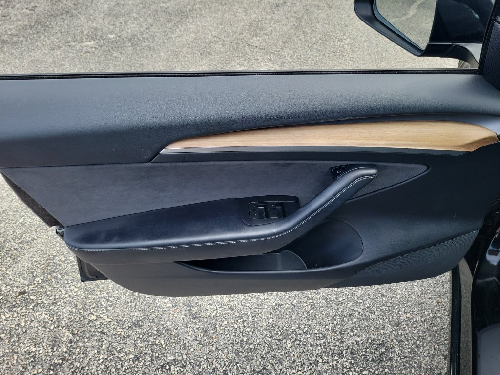 Used 2022 Tesla Model 3 RWD image 12