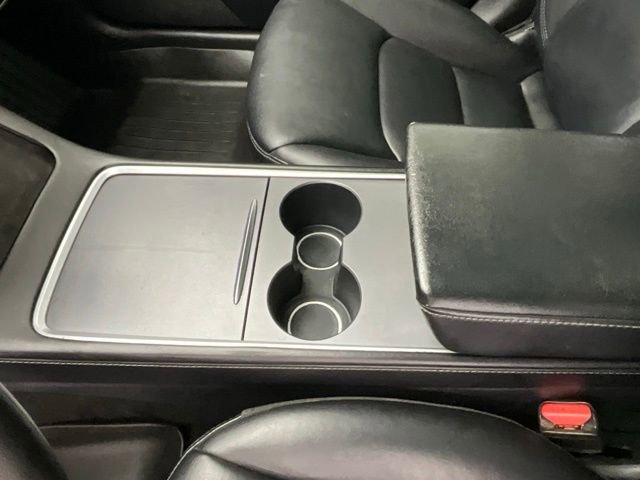 Used 2021 Tesla Model 3 Standard Range Plus image 17