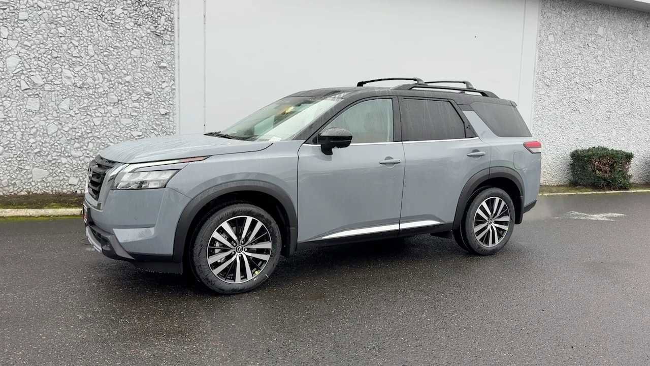 New 2025 Nissan Pathfinder Platinum w/ Cargo Package image 2