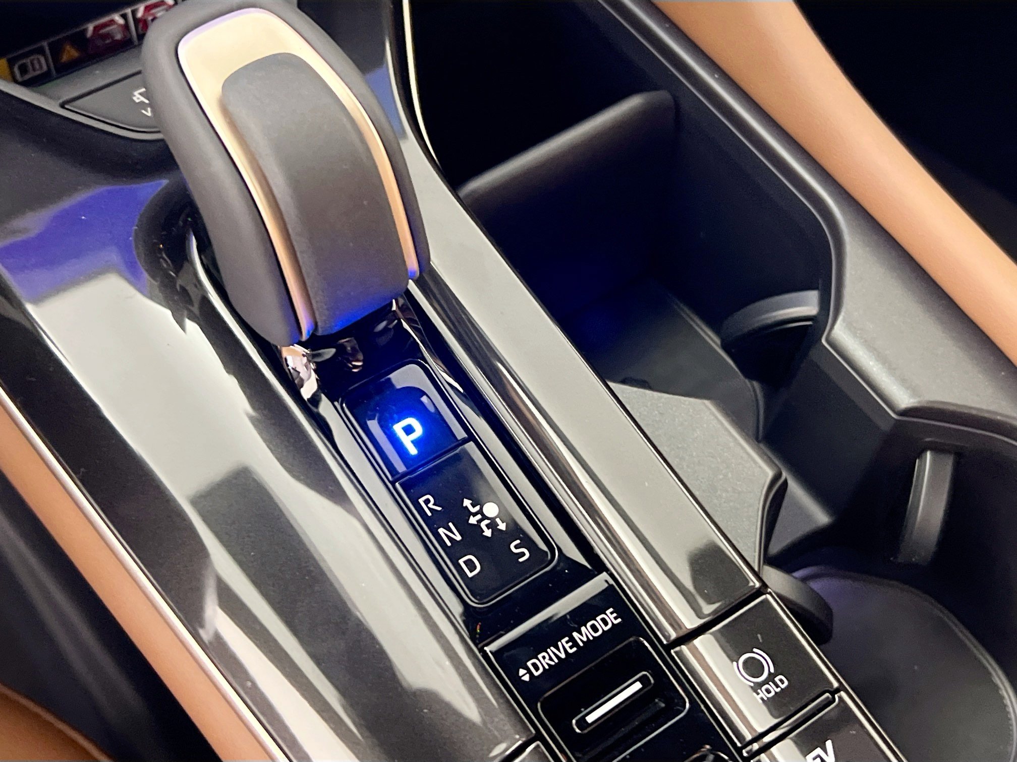 New 2025 Toyota Crown Signia image 25