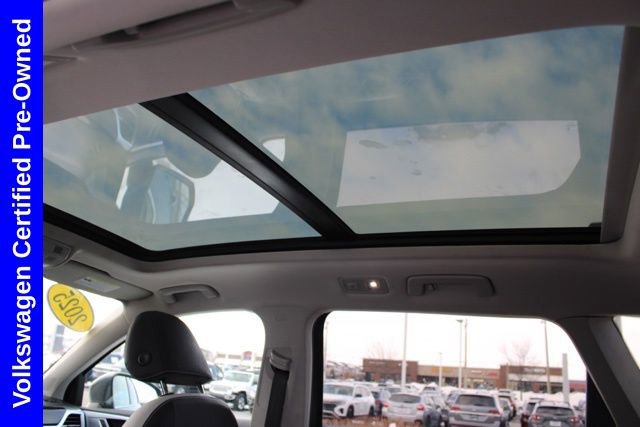 Used 2025 Volkswagen Taos SE image 24