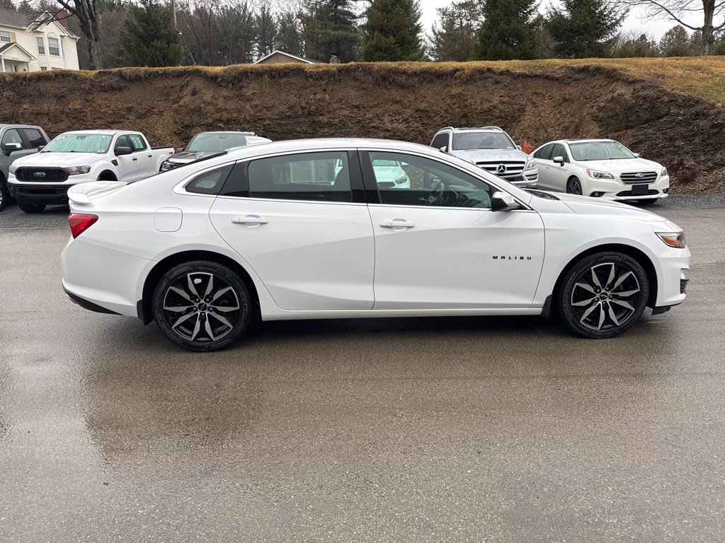 Certified 2021 Chevrolet Malibu RS image 2