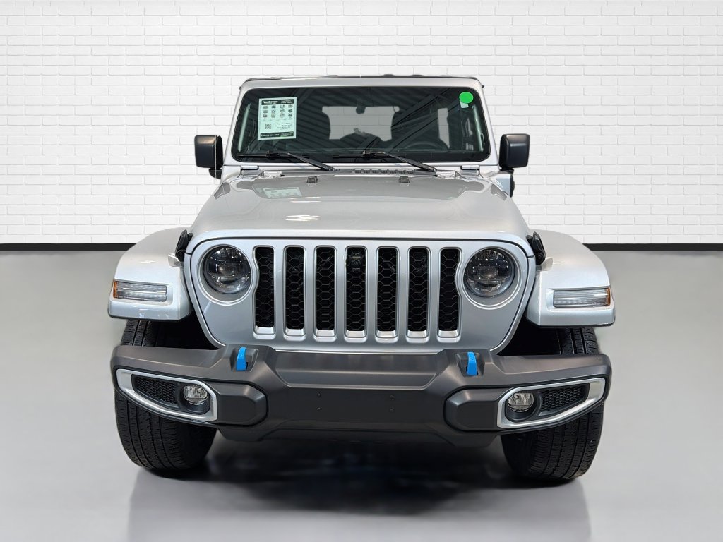 Used 2023 Jeep Wrangler Unlimited Sahara w/ Dual Top Group AWD/4WD image 2