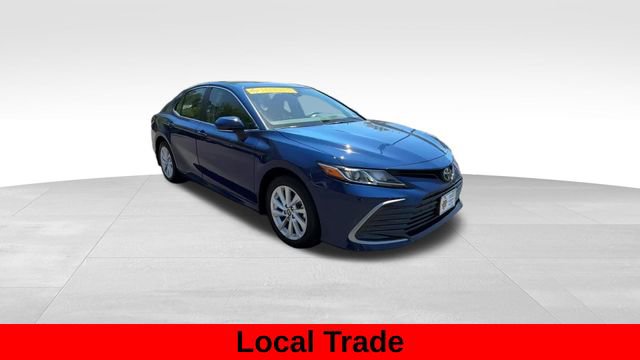 Used 2024 Toyota Camry LE w/ Convenience Package FWD image 10