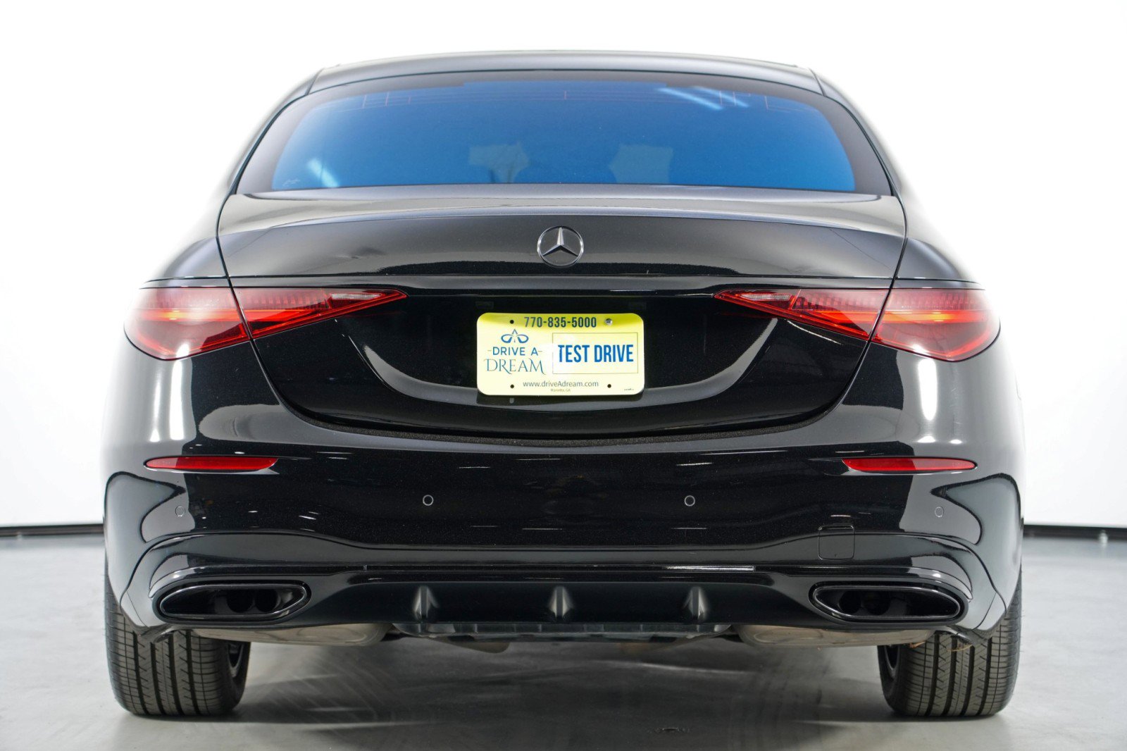 Used 2022 Mercedes-Benz S 500 4MATIC w/ AMG Line Package image 11