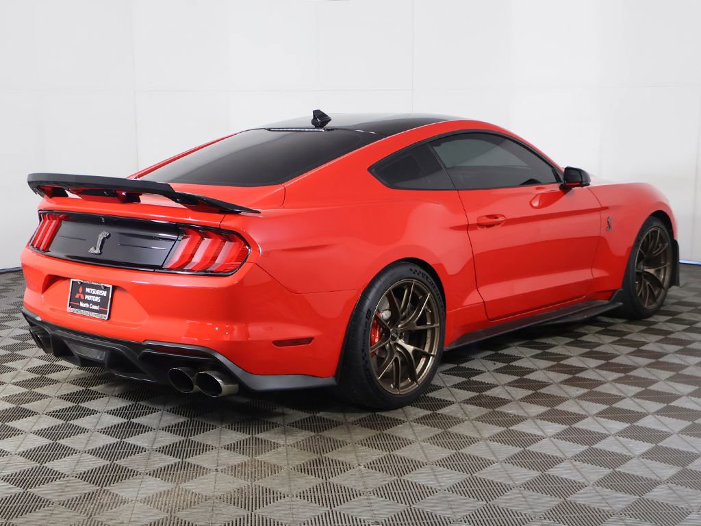 Used 2021 Ford Mustang Shelby GT500 w/ Technology Package RWD image 8