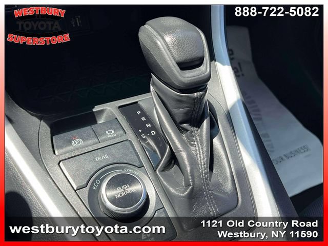 Used 2025 Toyota RAV4 XLE w/ Weather Package AWD/4WD image 29