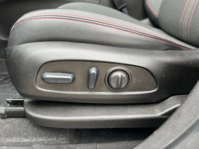 Used 2022 Chevrolet Equinox RS image 11