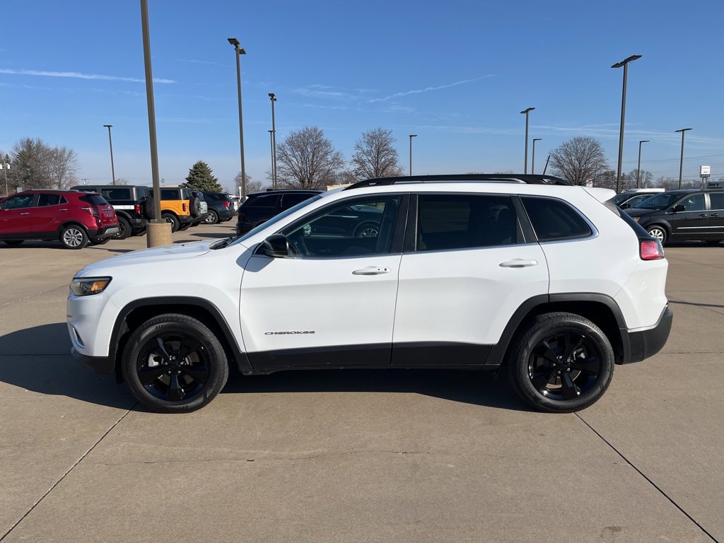 Used 2022 Jeep Cherokee Limited image 2
