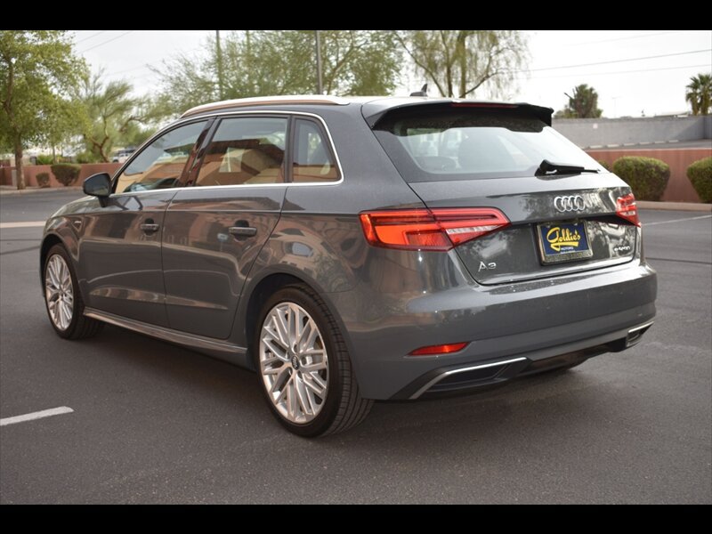 Used 2018 Audi A3 e-tron Premium Plus w/ Technology Package FWD image 5