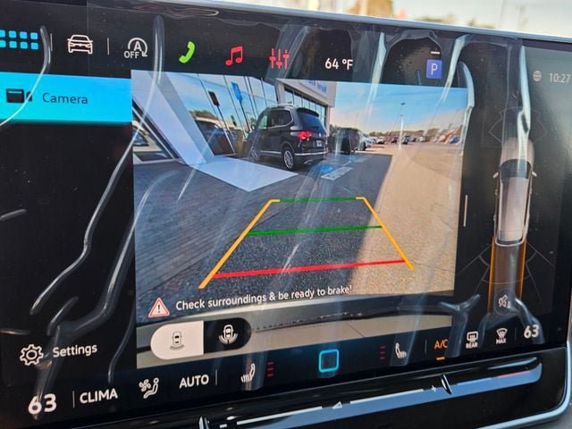 New 2026 Volkswagen Tiguan SE FWD image 21