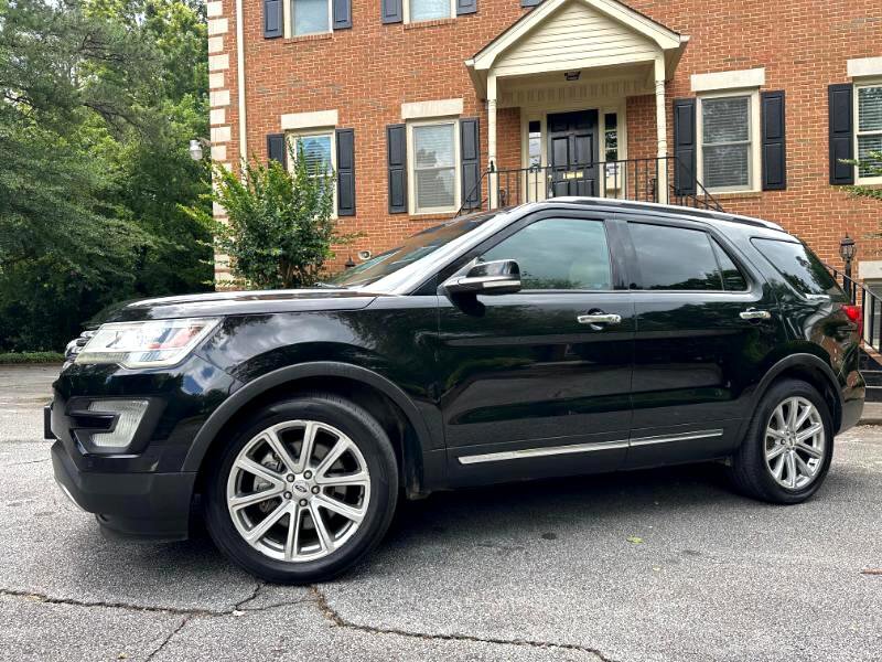 Used 2017 Ford Explorer Limited image 1